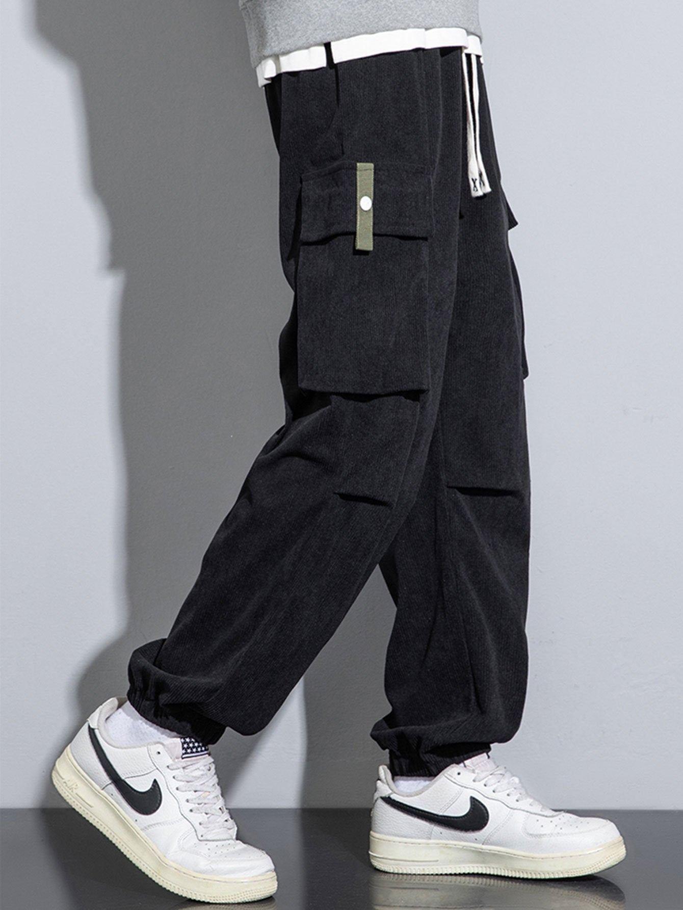 Corduroy Cargo Jogging Pants